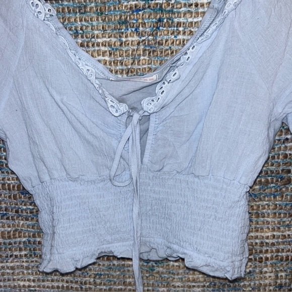 Romwe lace hem tie front shirred blouse - Picture 4 of 4